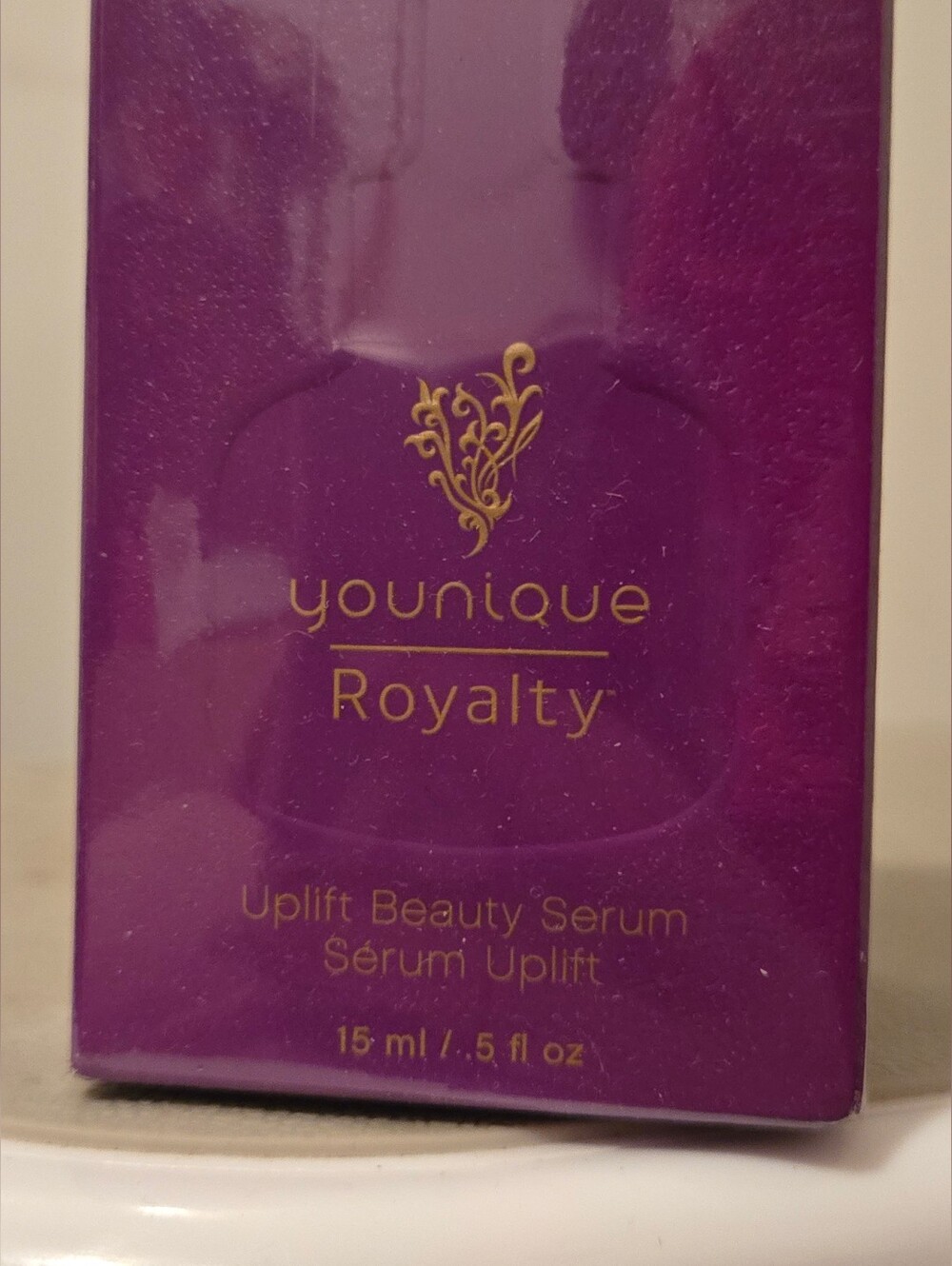 Younique Royalty Uplift Beauty Serum